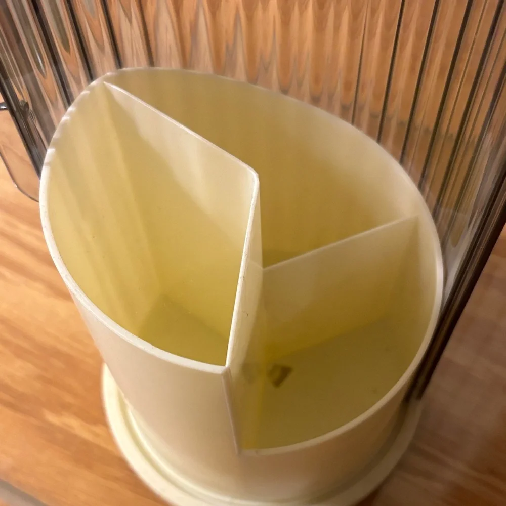 Ribbed Plastic Dome Makeup Brush Holder with Brass Knob - Cream Candle